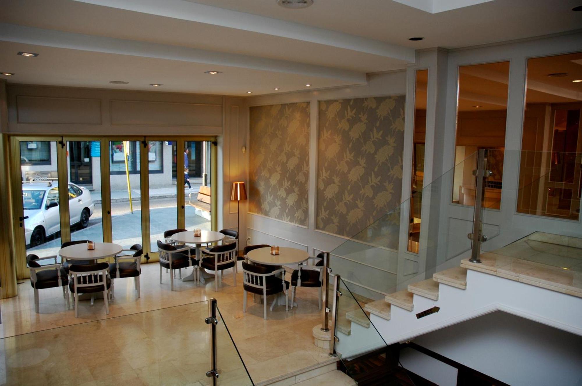 Hotel Serantes 格罗韦 餐厅 照片