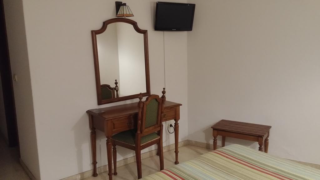 Hotel Serantes 格罗韦 外观 照片