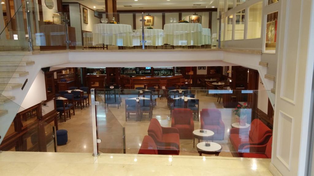 Hotel Serantes 格罗韦 外观 照片