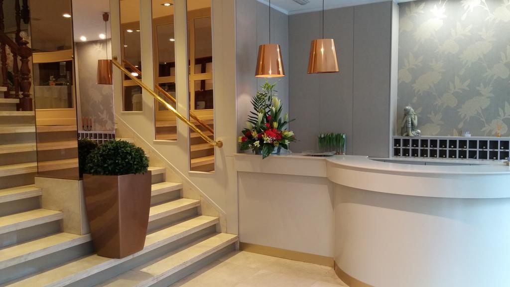 Hotel Serantes 格罗韦 外观 照片