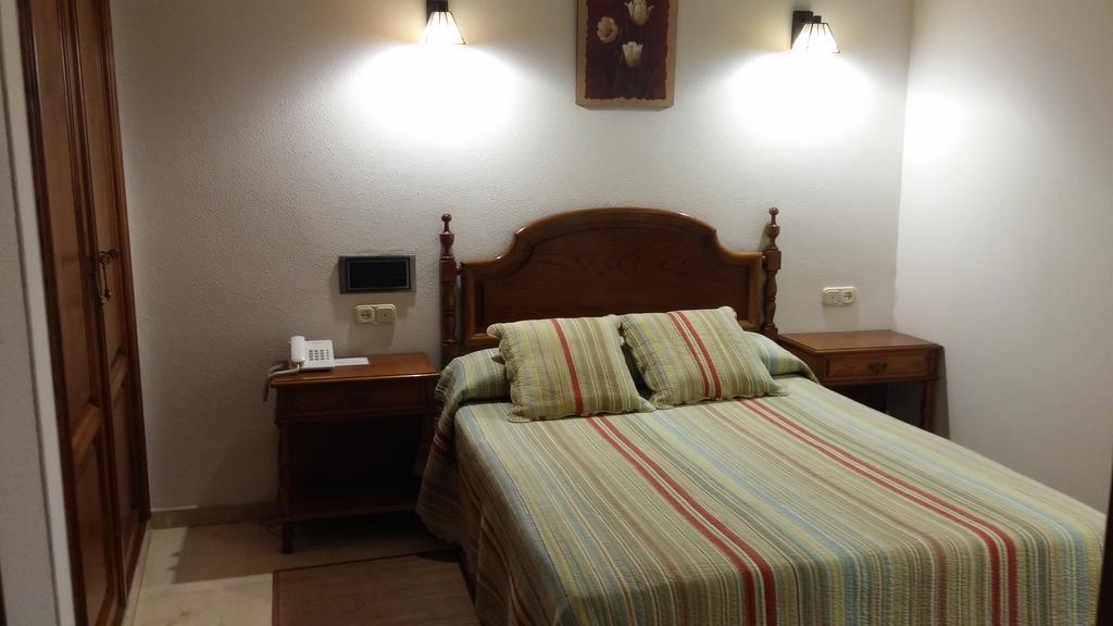 Hotel Serantes 格罗韦 外观 照片
